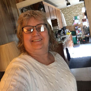 Meet your Posher, Suzanne